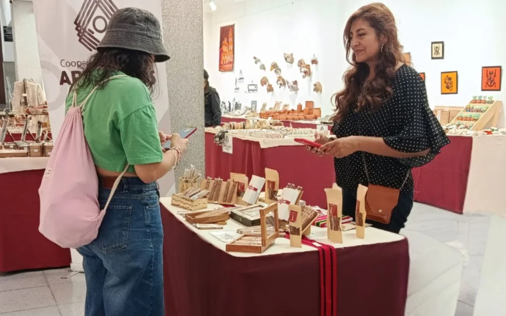 Feria Artesanal "Hecho en la Tierra del Milagro".