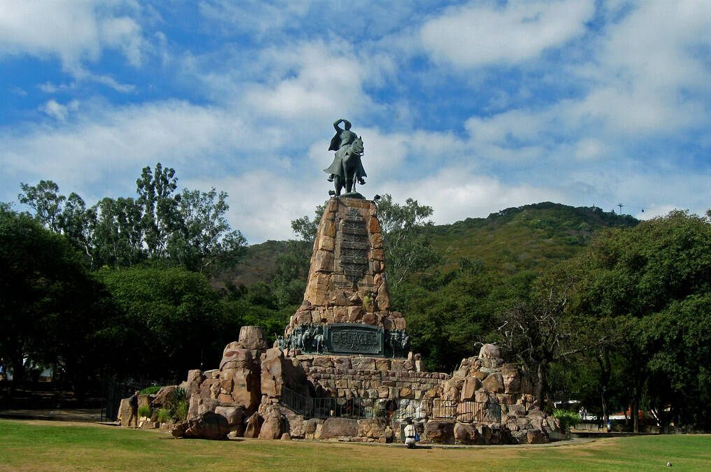 Monumento al Gral. Martín Miguel de Güemes